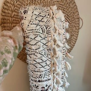 UO Home | Spotted Boho Tasseled Tapestry/Quilt